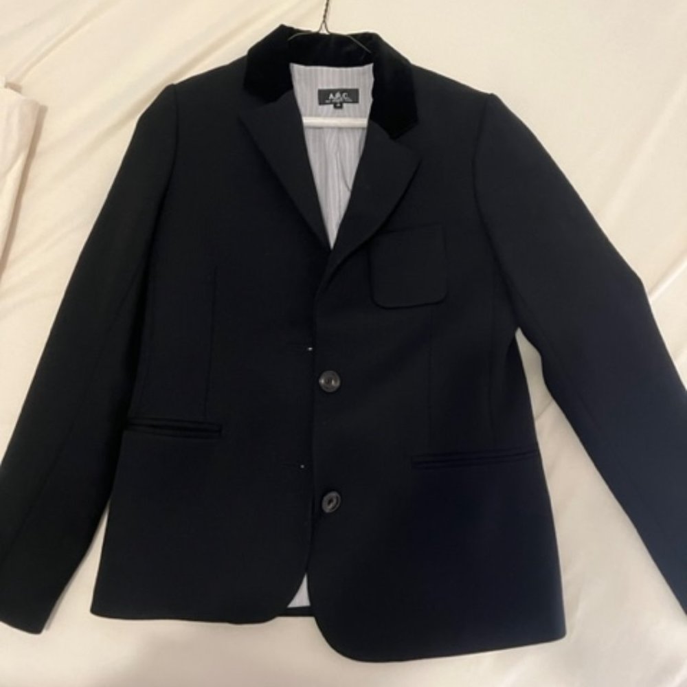 XS APC wool blazer with velvet collar
